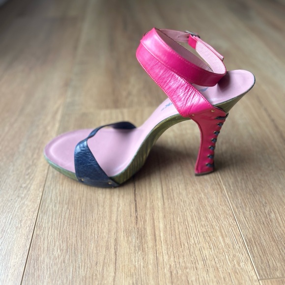 Handcrafted Made in US Sandals - Picture 8 of 10